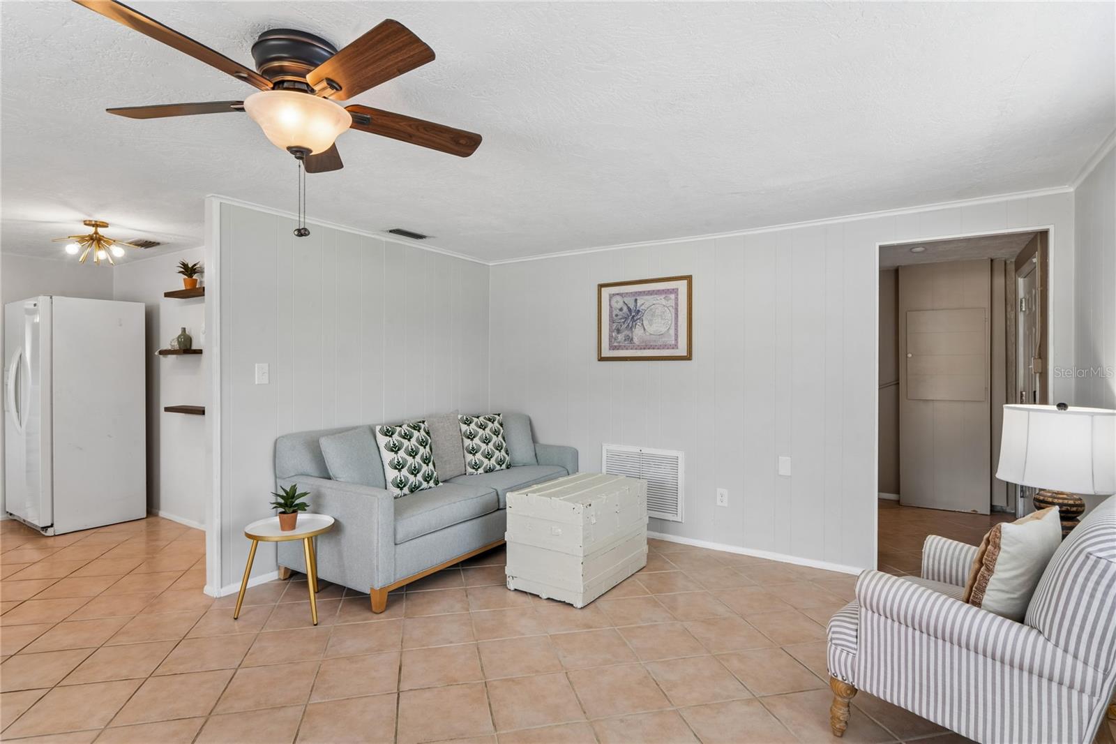 223 N WALTON AVE — photo 37