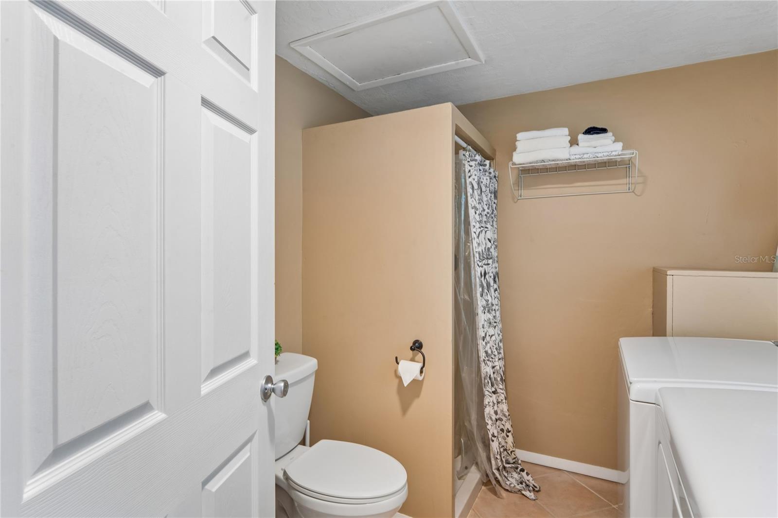 223 N WALTON AVE — photo 8