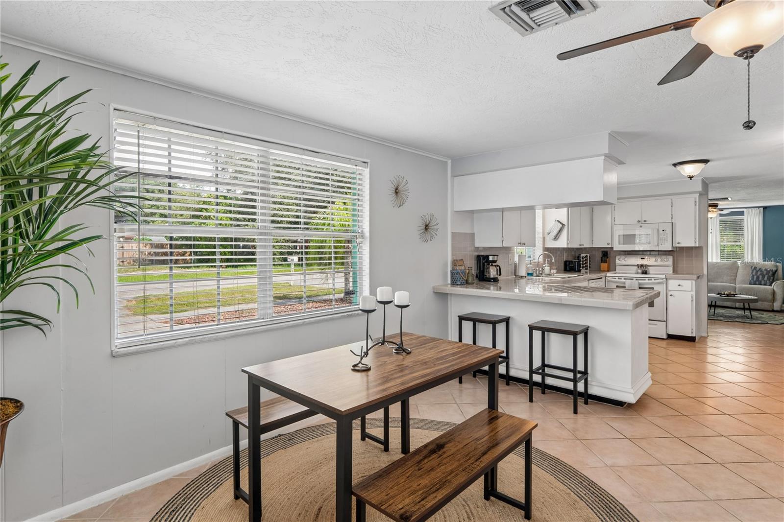 223 N WALTON AVE — photo 35