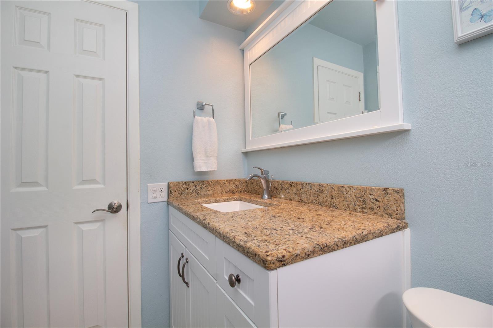 1324 RANCHWOOD DR — photo 18