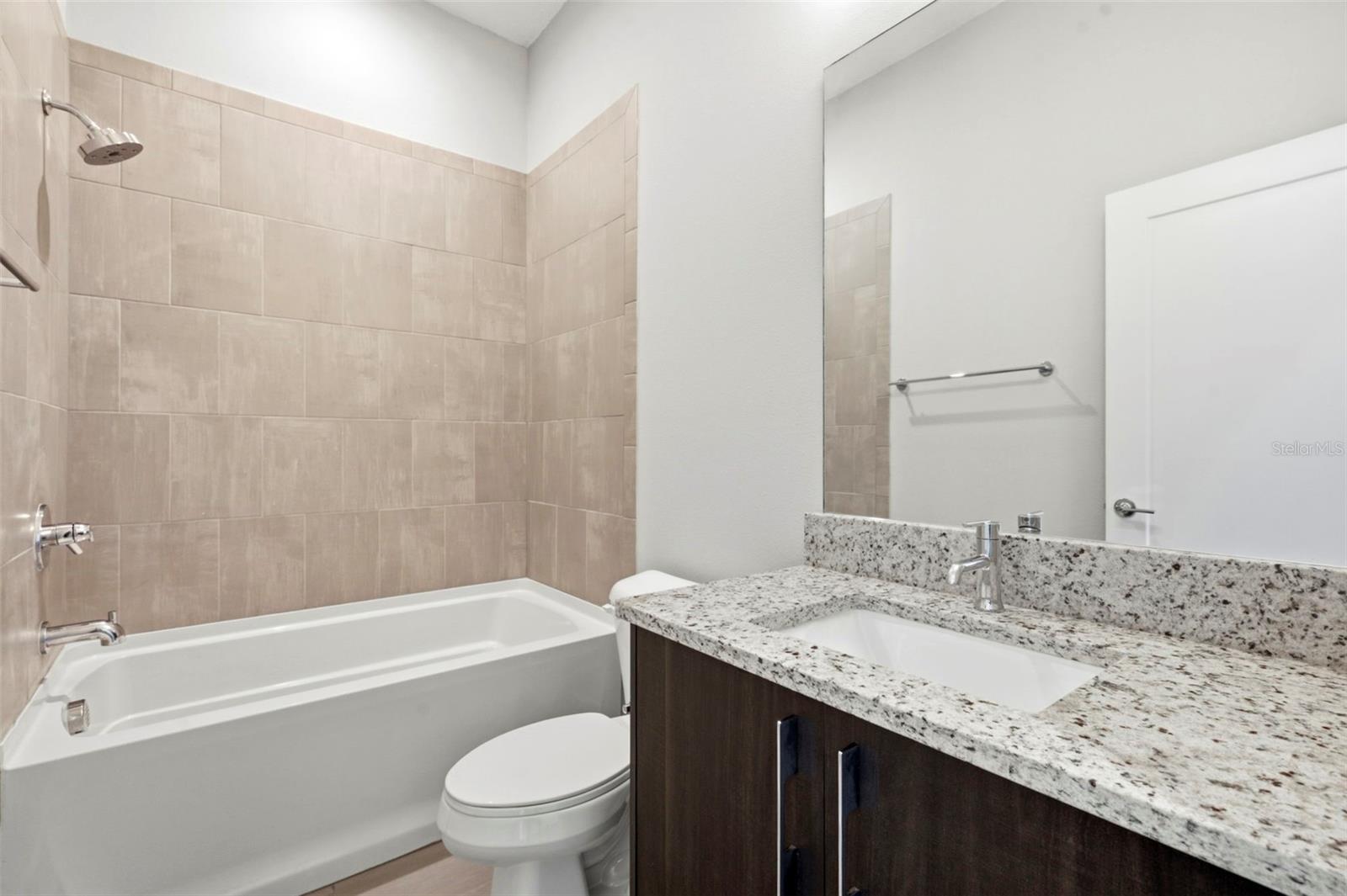 4810 W MCELROY AVE #7 — photo 18