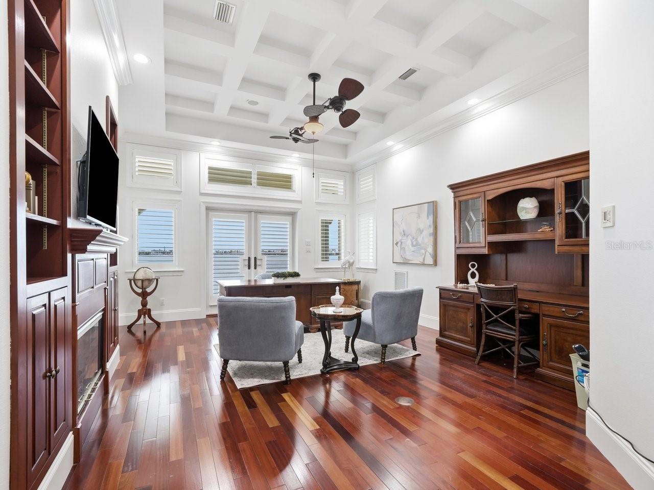 5400 PALI WAY — photo 33