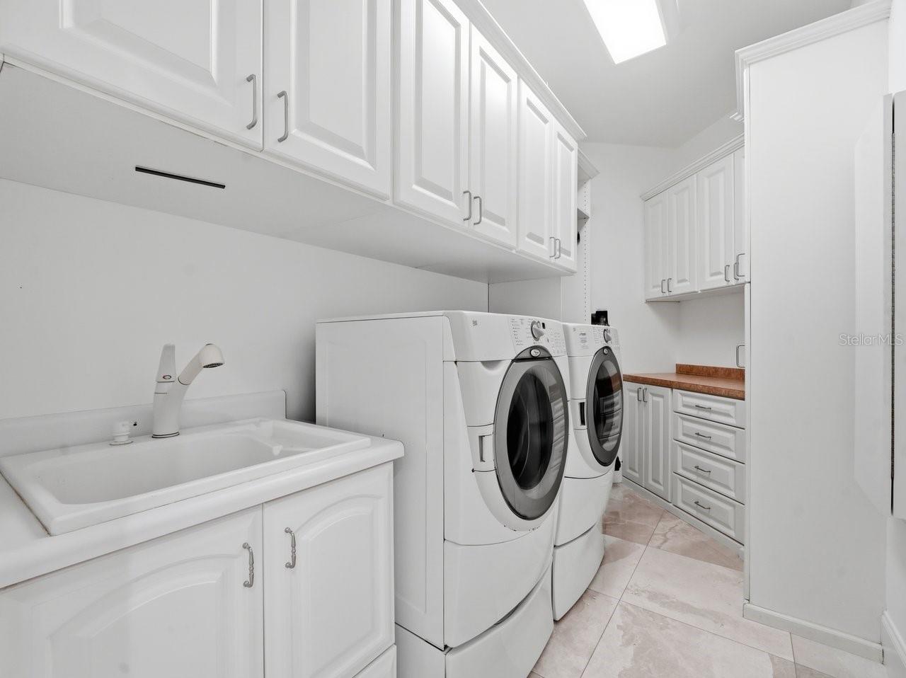 5400 PALI WAY — photo 18