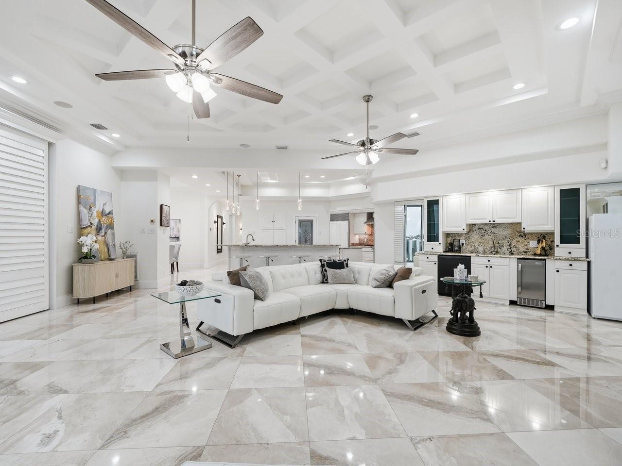 5400 PALI WAY — photo 15