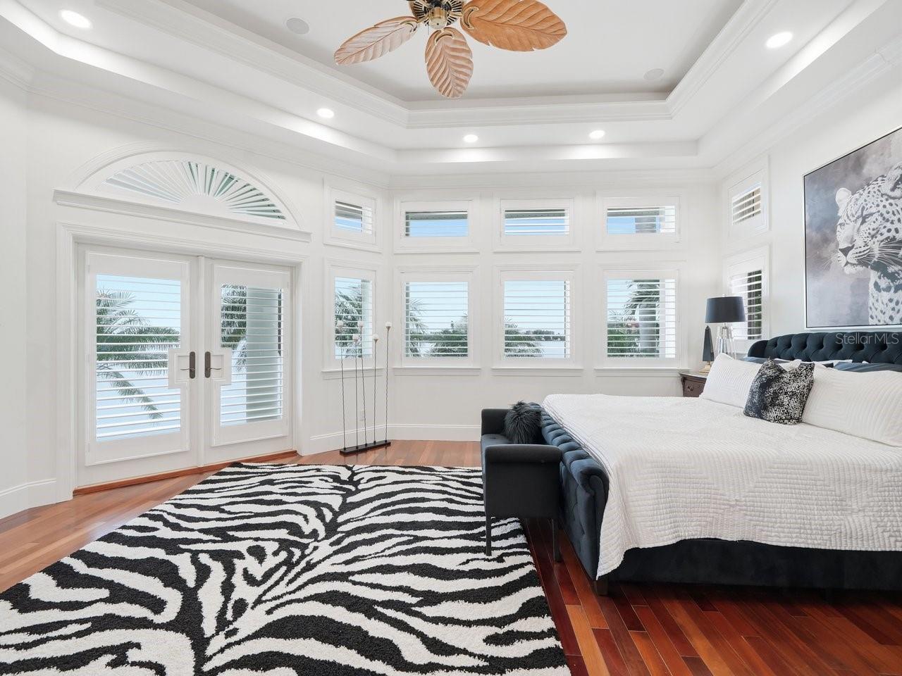 5400 PALI WAY — photo 25