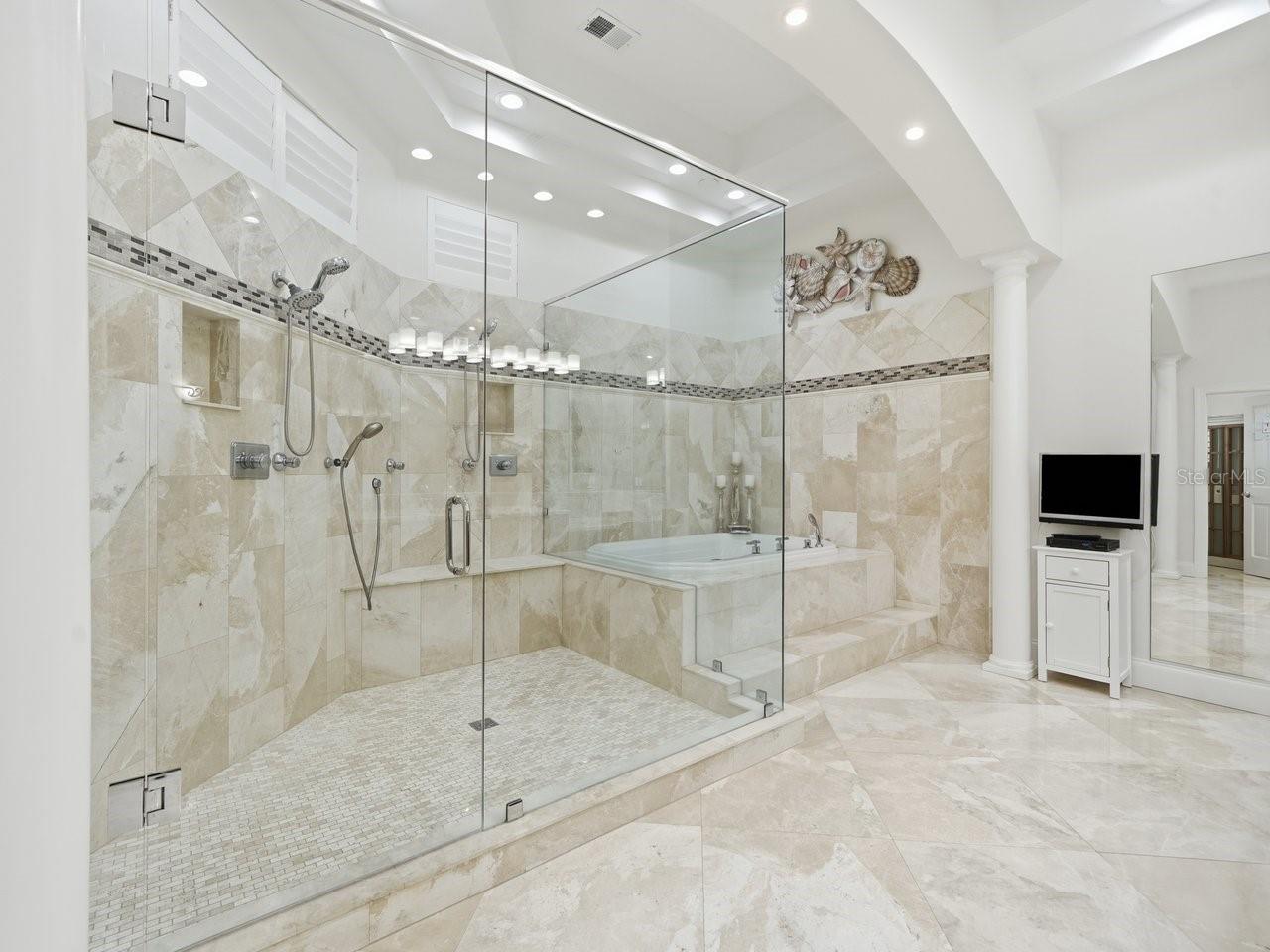 5400 PALI WAY — photo 28