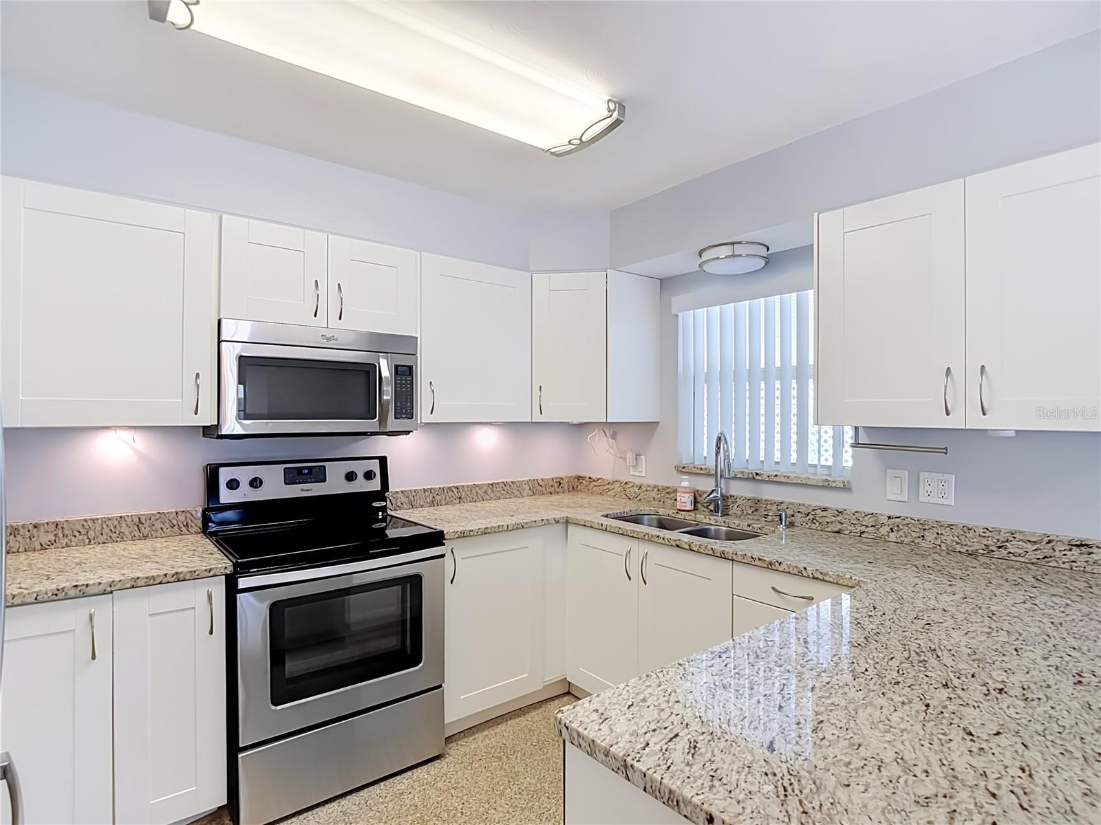 3022 W FAIR OAKS AVE — photo 15