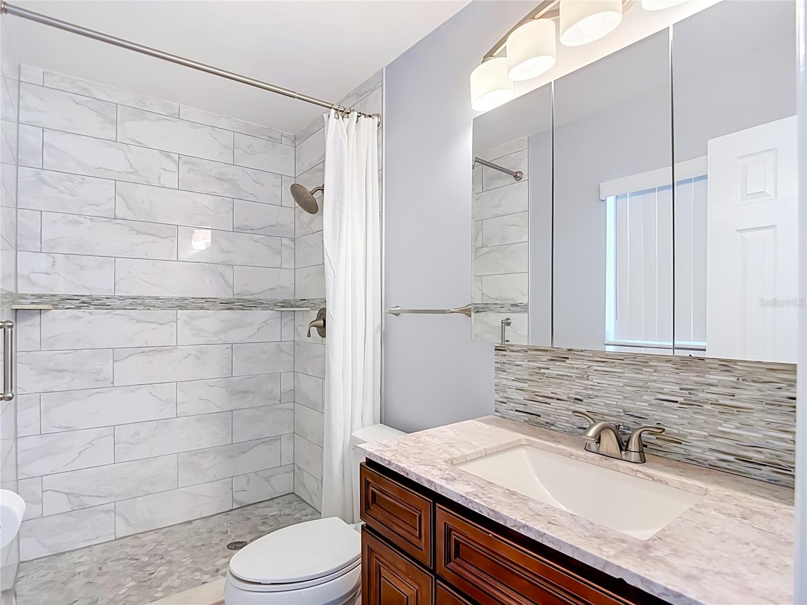 3022 W FAIR OAKS AVE — photo 18