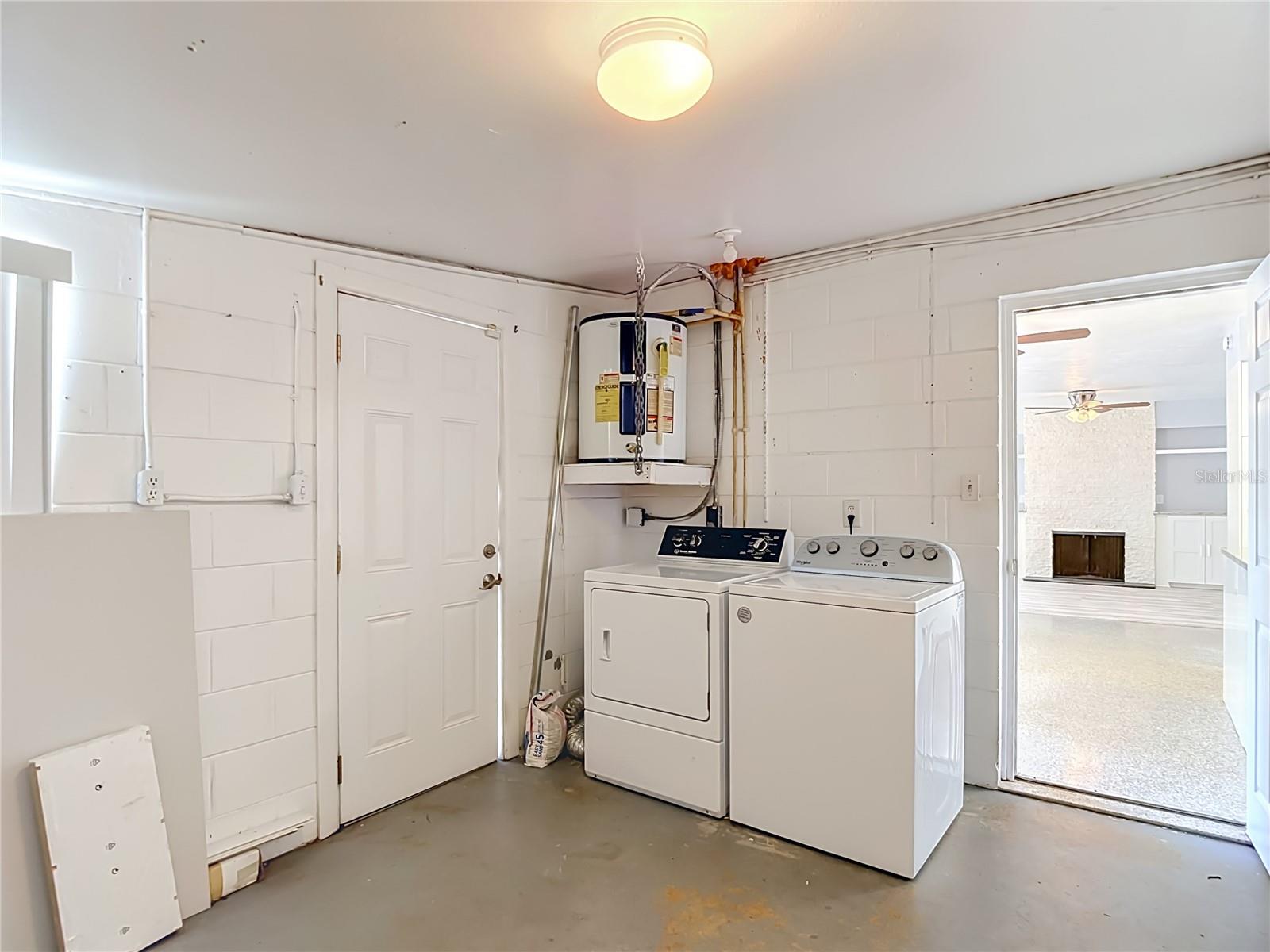 3022 W FAIR OAKS AVE — photo 31