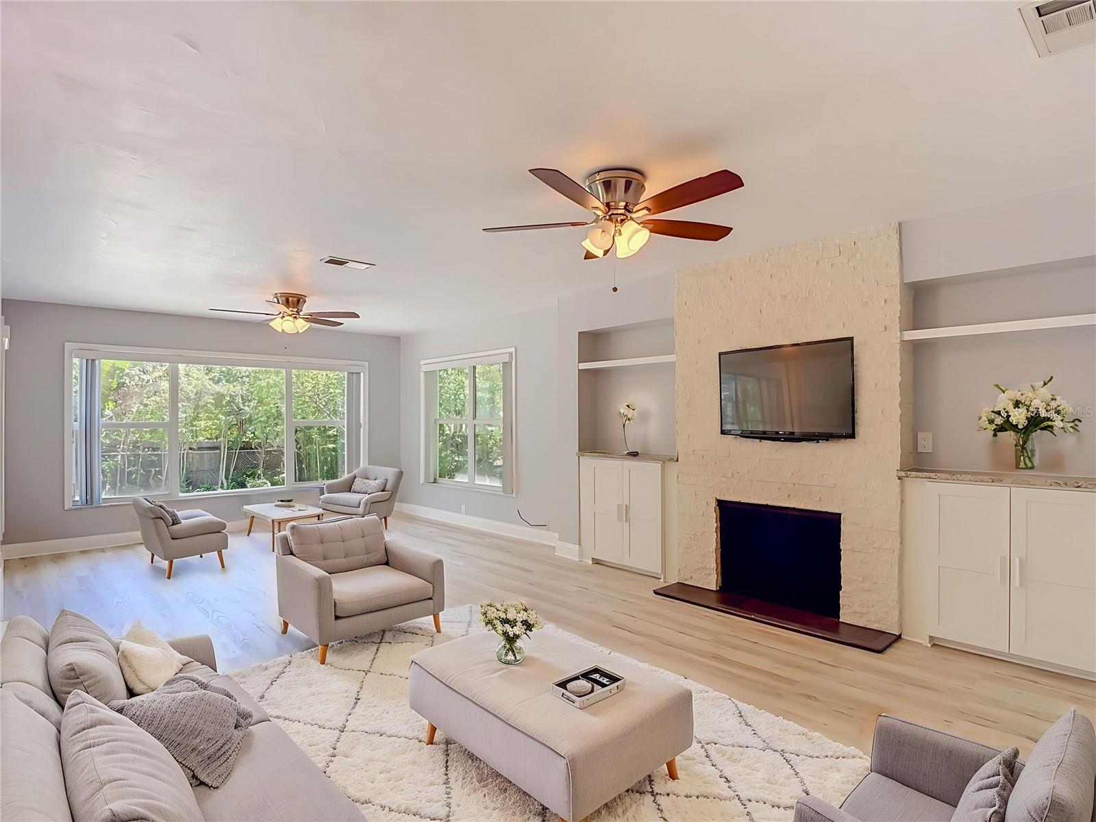3022 W FAIR OAKS AVE — photo 4