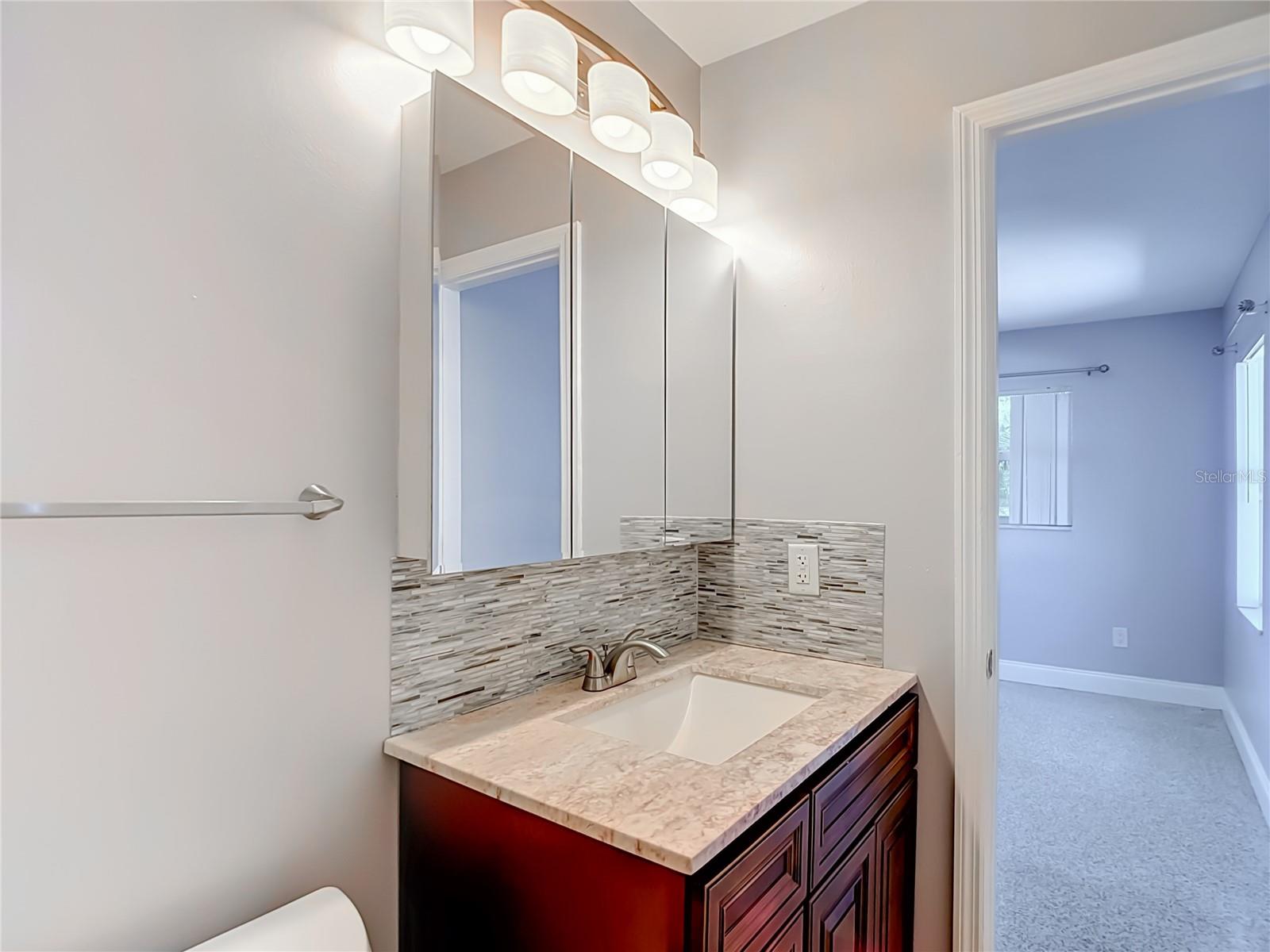 3022 W FAIR OAKS AVE — photo 12