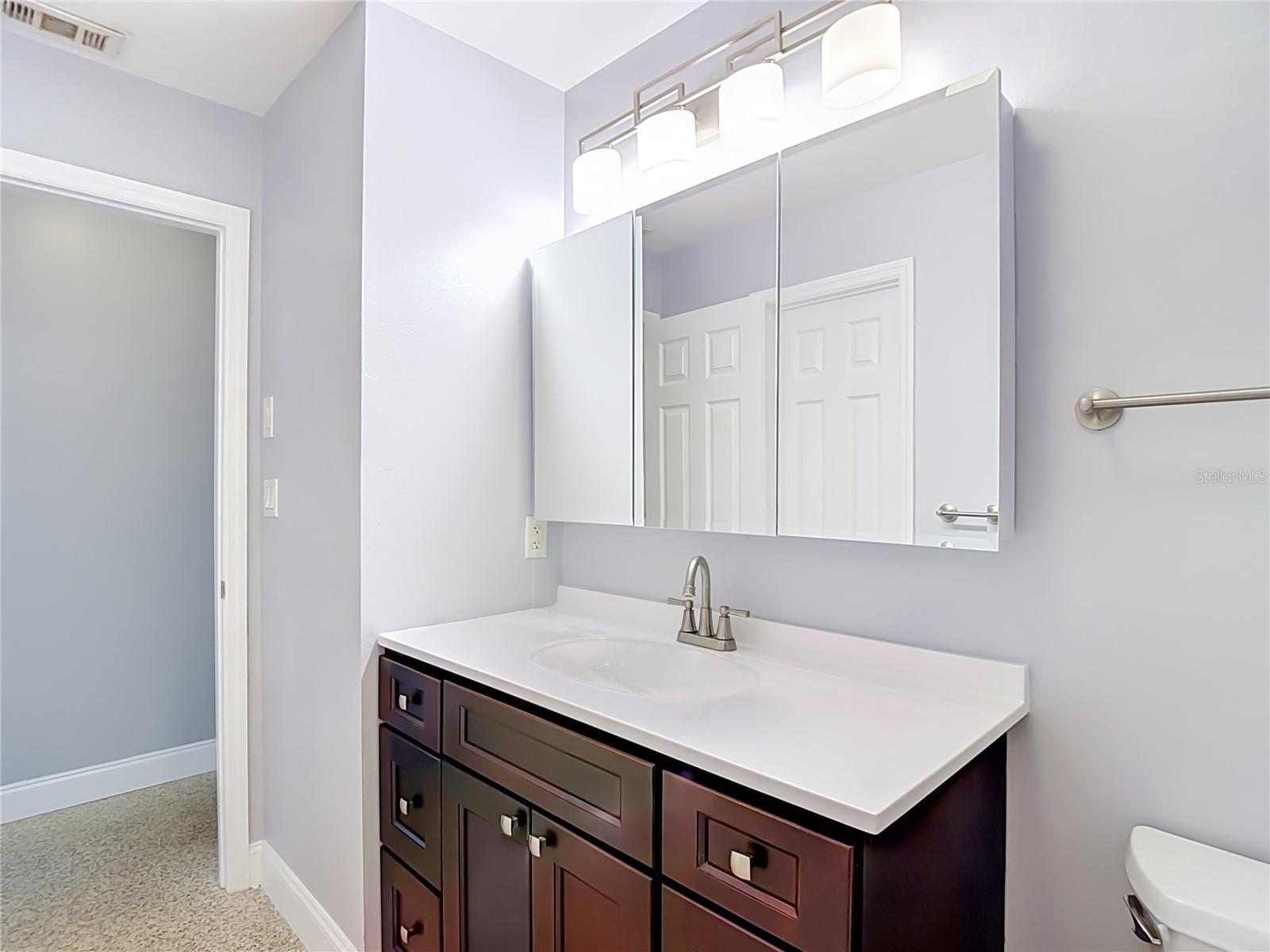 3022 W FAIR OAKS AVE — photo 8