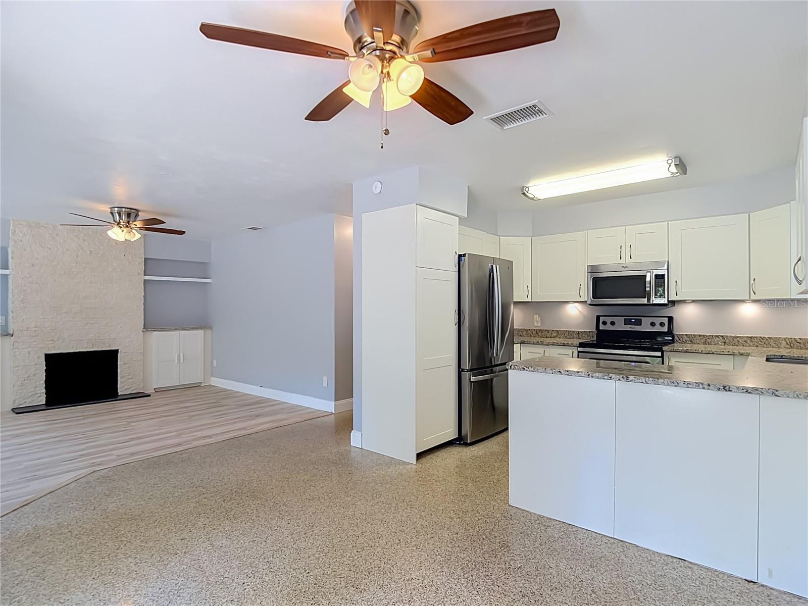 3022 W FAIR OAKS AVE — photo 19