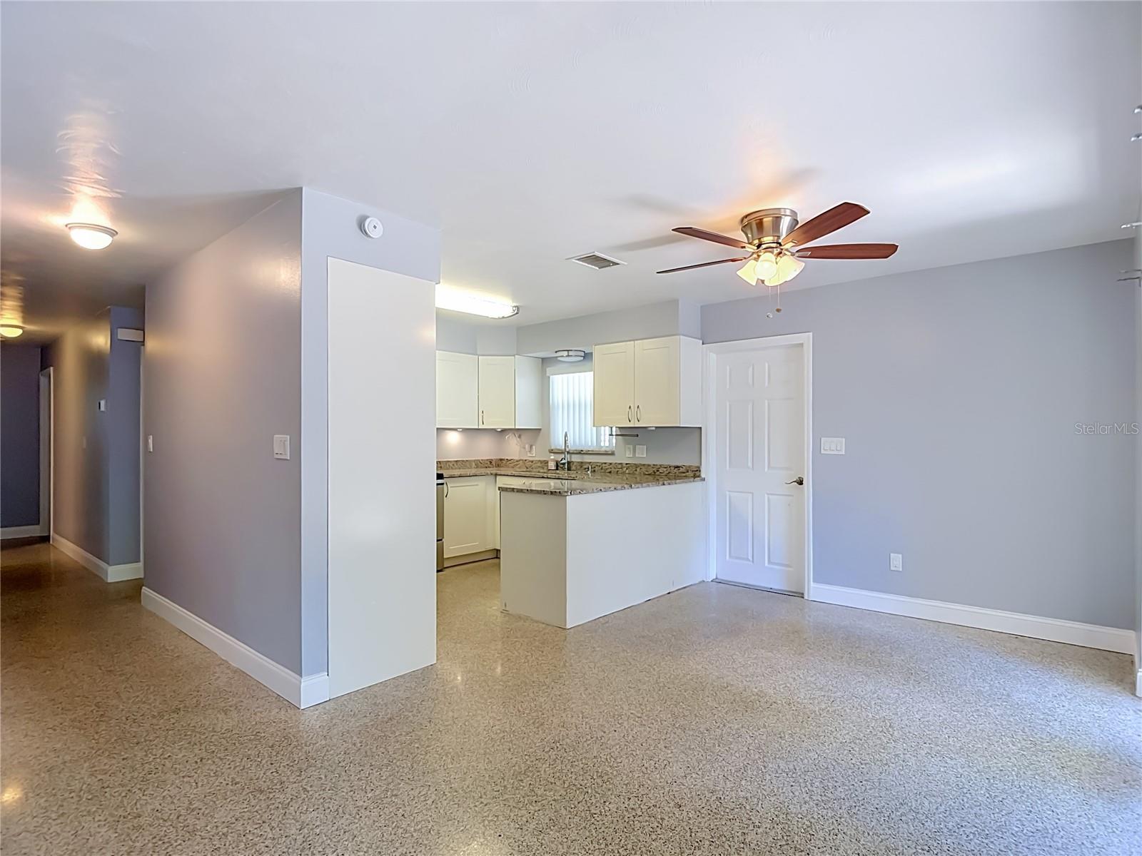 3022 W FAIR OAKS AVE — photo 21