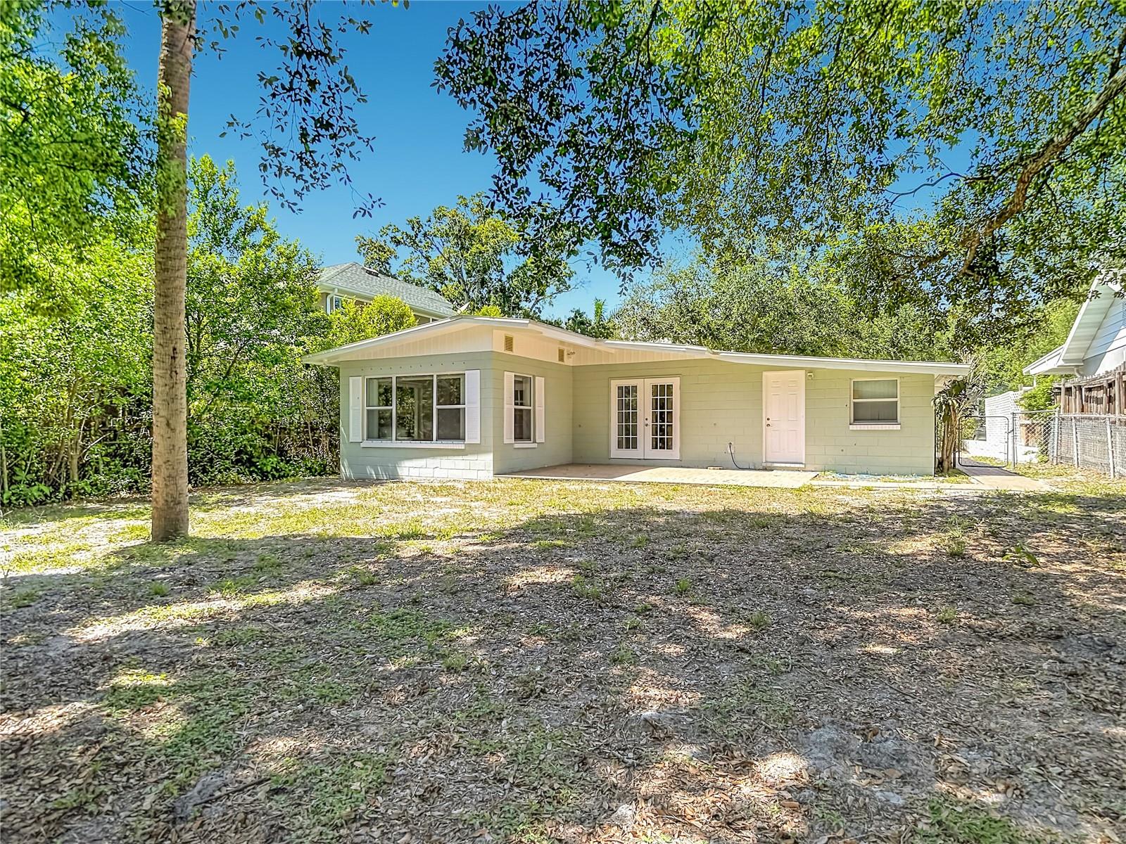 3022 W FAIR OAKS AVE — photo 34