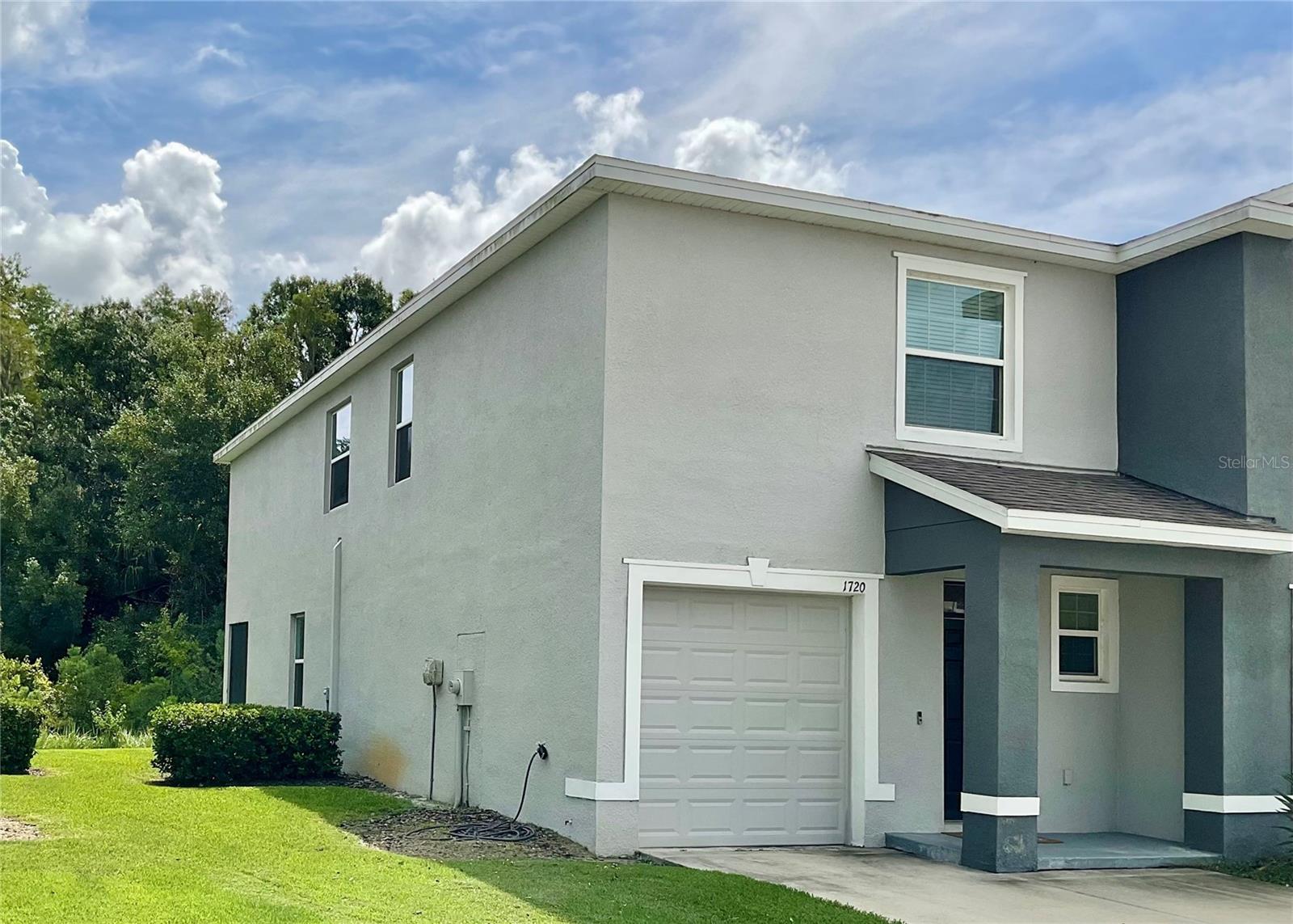 1720 HUBBELL RD — photo 32
