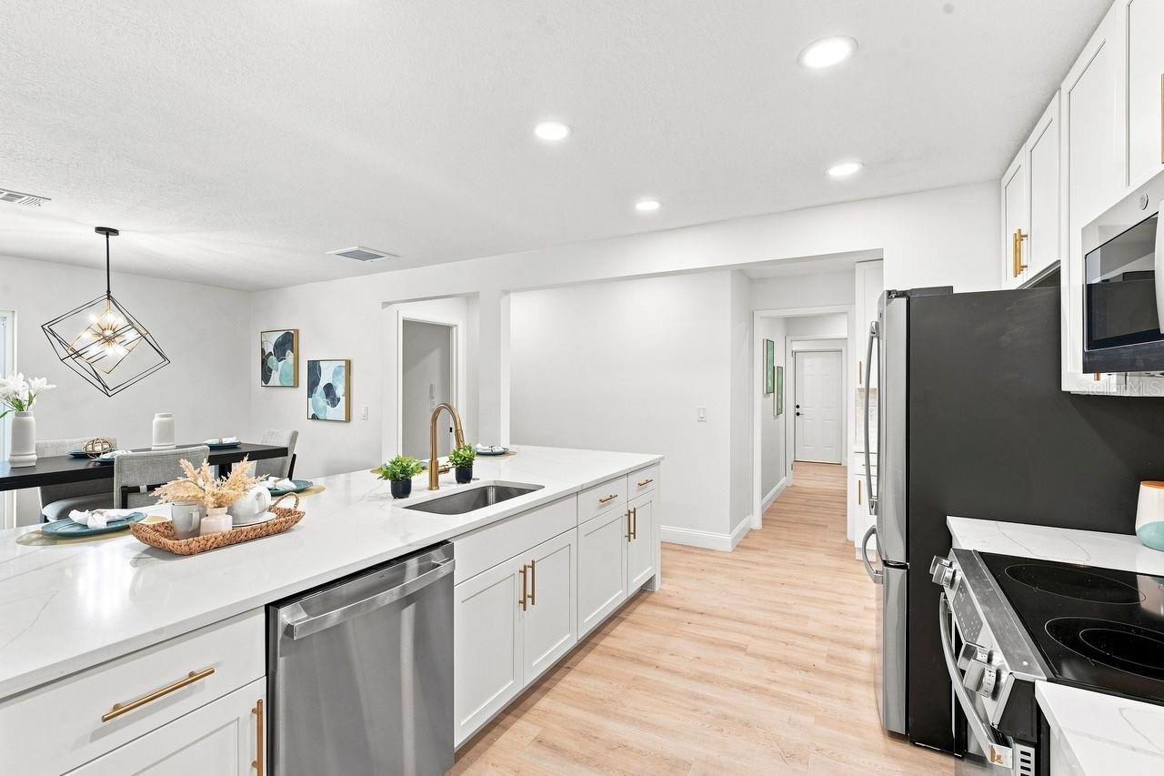 212 GIOTTO DR — photo 19