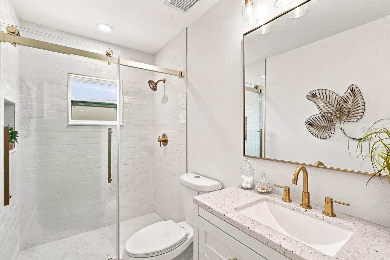 212 GIOTTO DR — photo 34