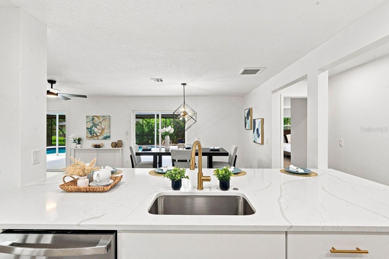 212 GIOTTO DR — photo 18
