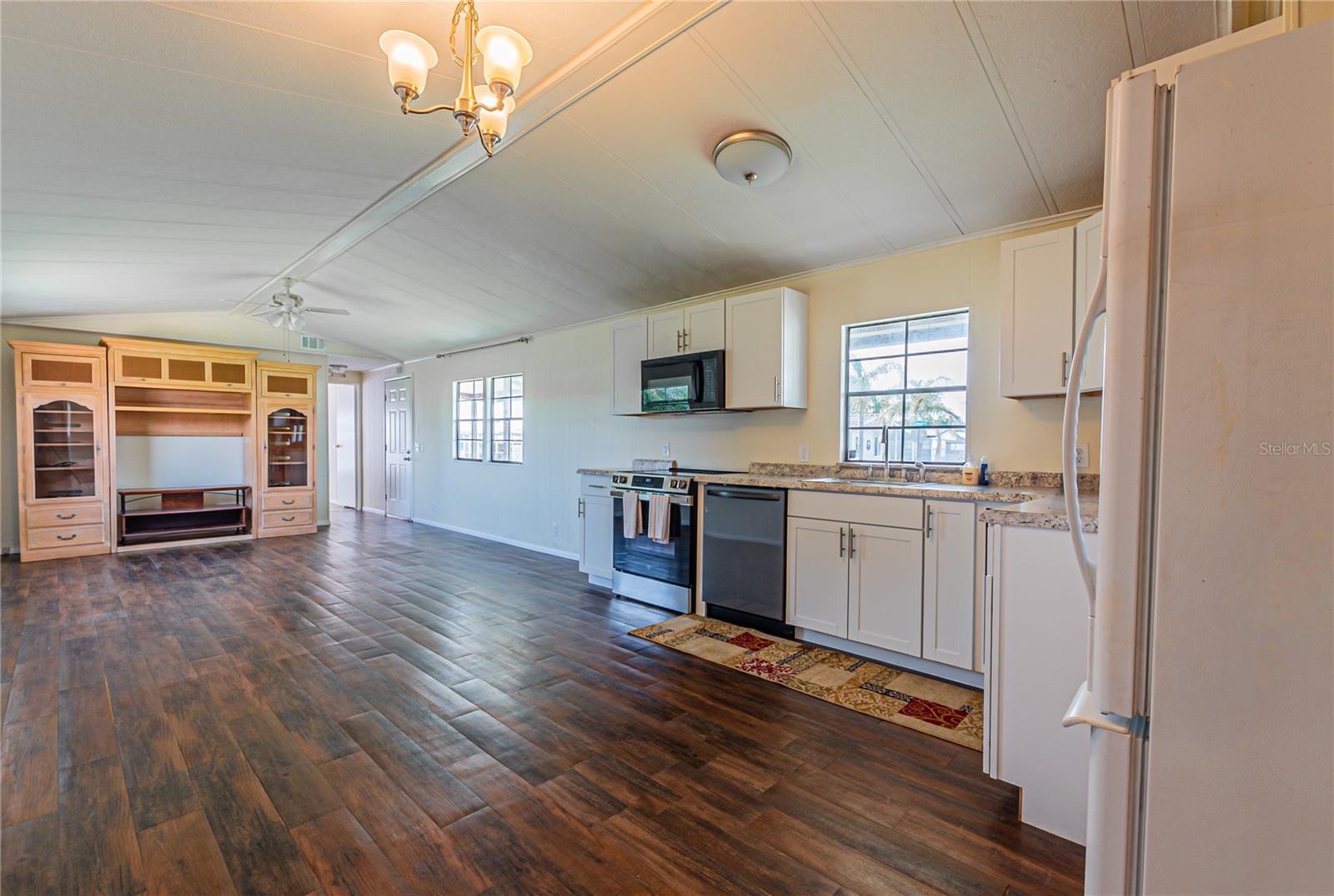 36301 CORONET WAY — photo 9