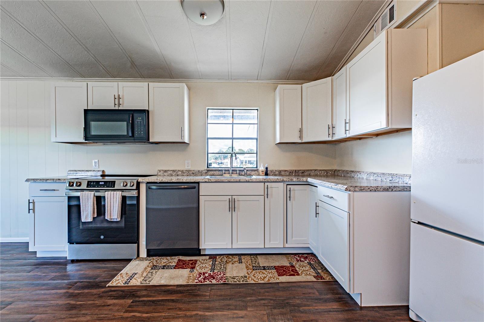 36301 CORONET WAY — photo 10