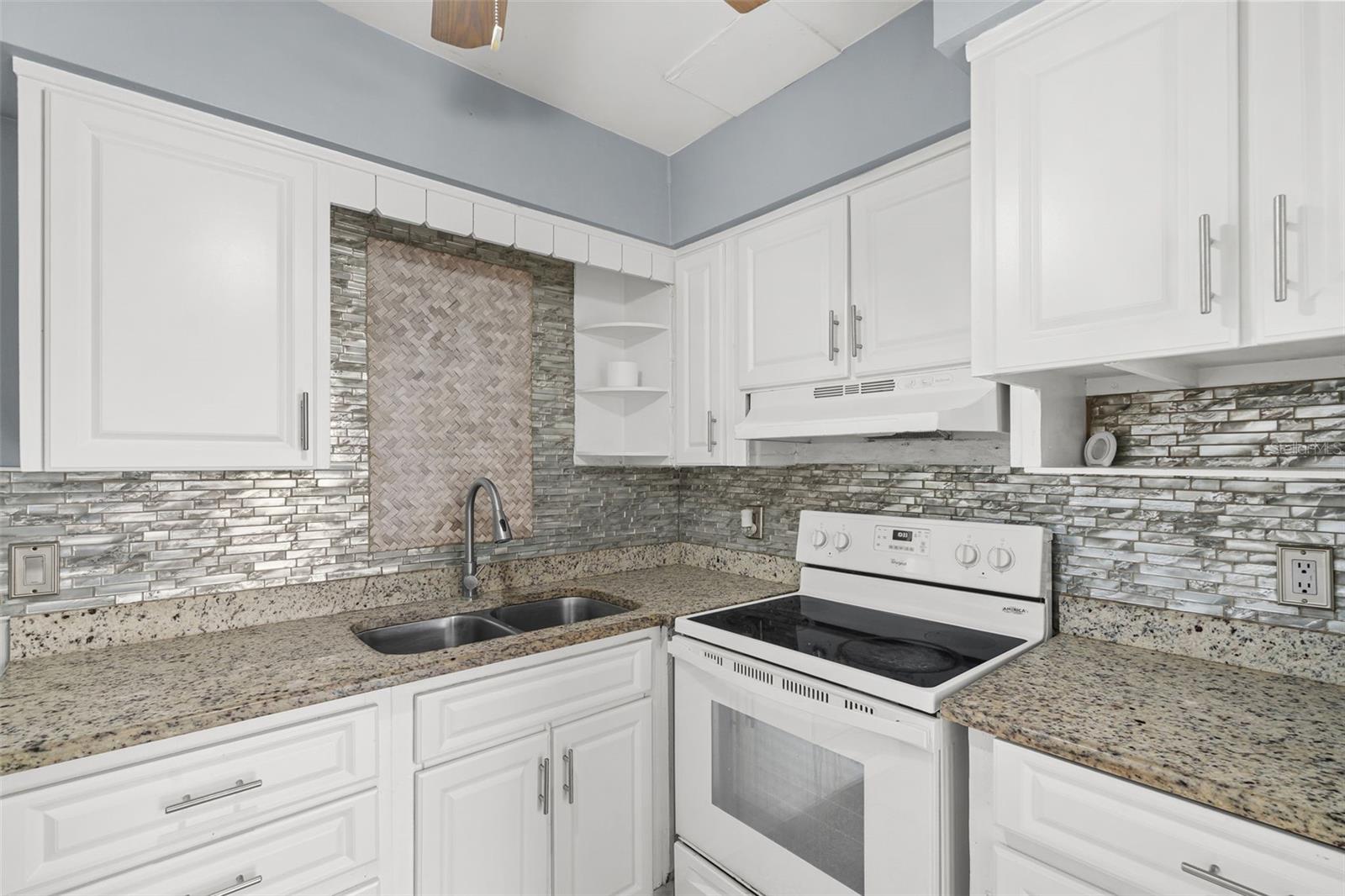 522 FLORIDA AVE — photo 10