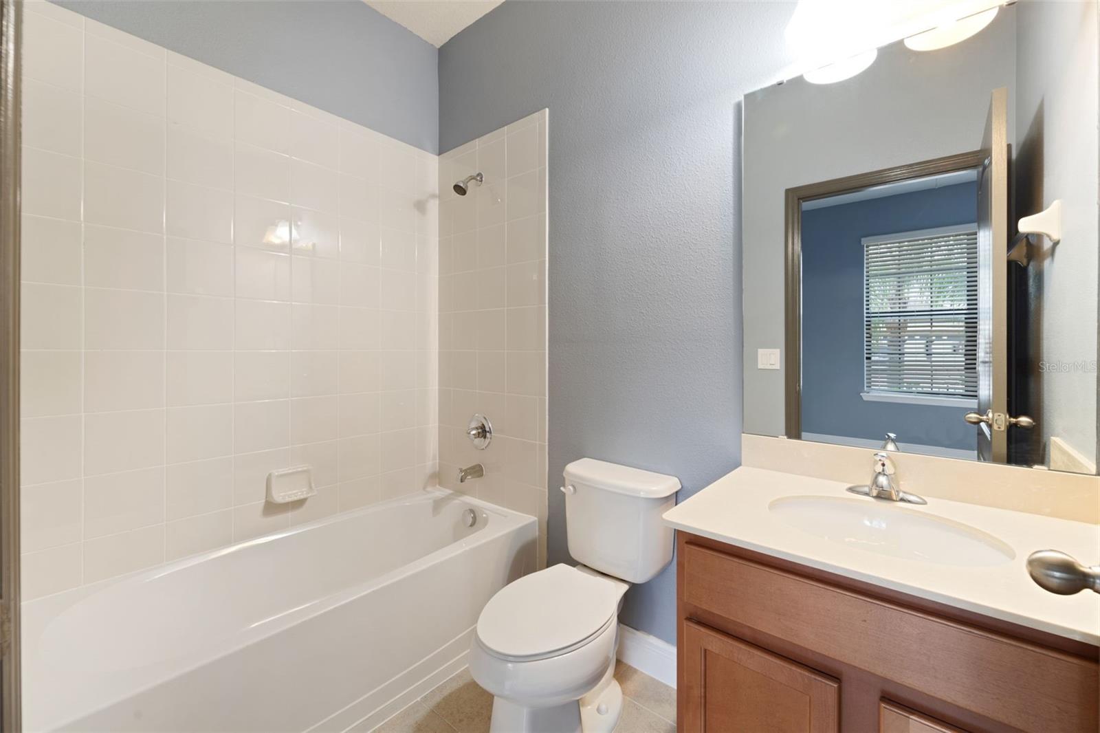 11006 TAHITI ISLE LN — photo 8