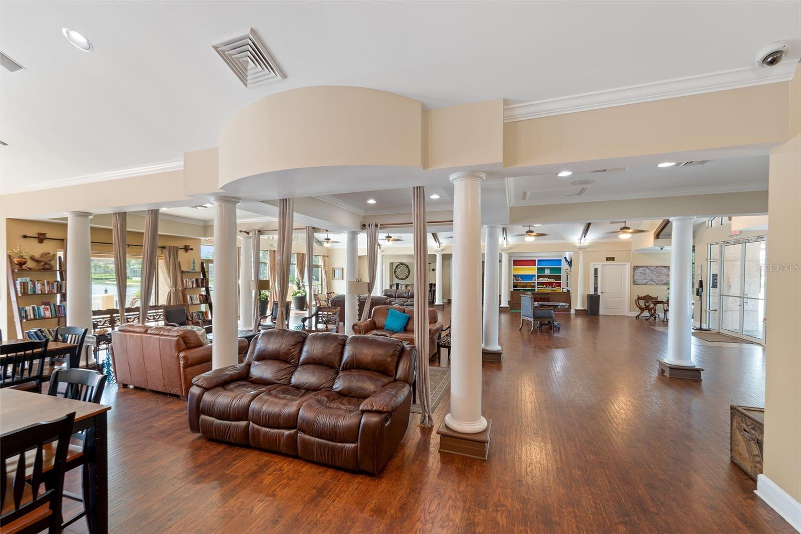 11006 TAHITI ISLE LN — photo 48