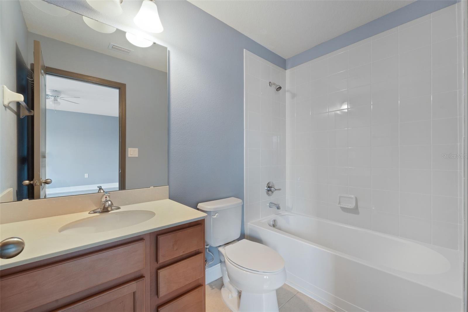11006 TAHITI ISLE LN — photo 25