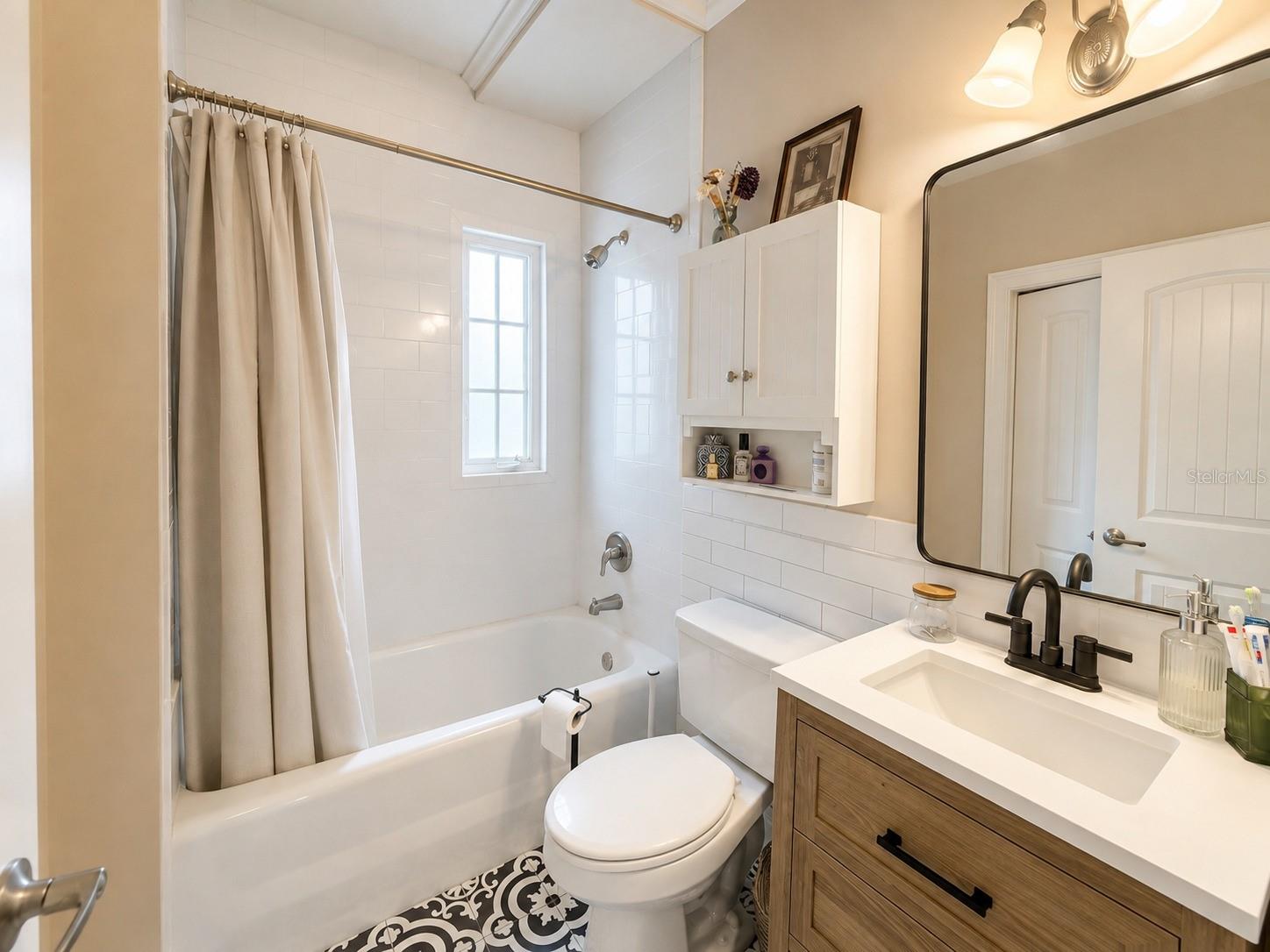 2117 W DEKLE AVE #H2 — photo 8