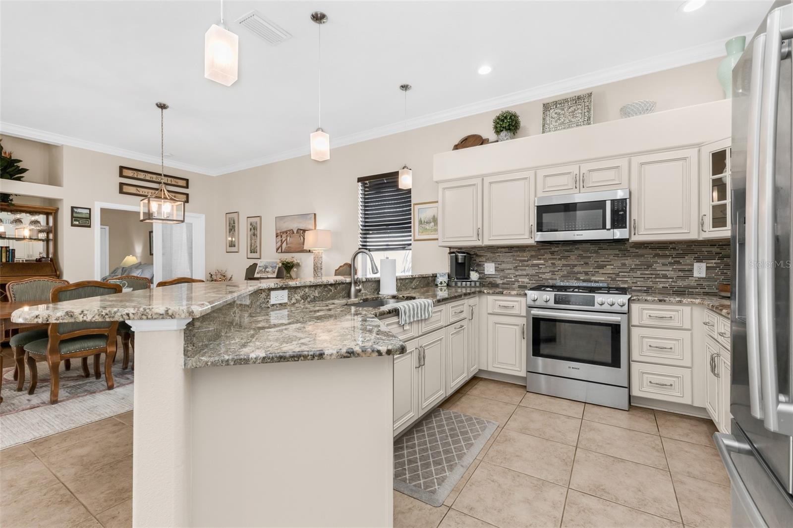 2450 SILVER PALM RD — photo 8