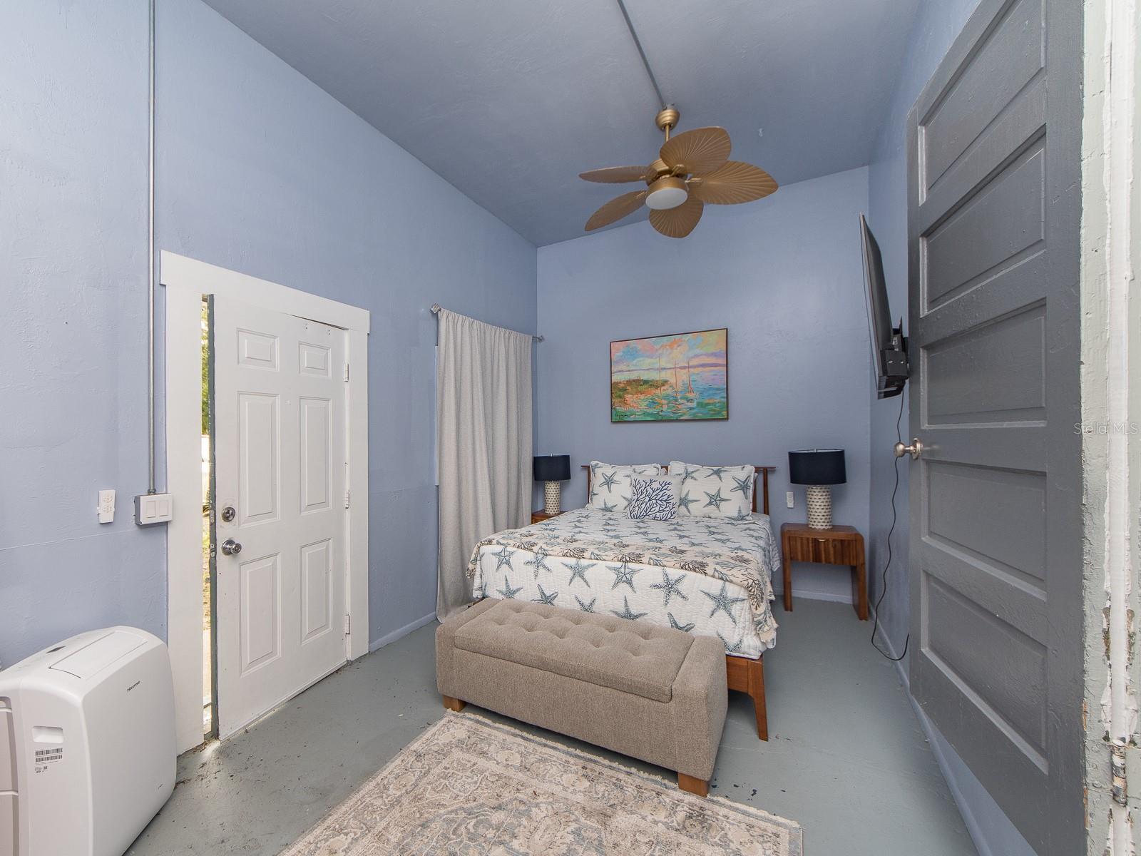 2938 BEACH BLVD S — photo 4