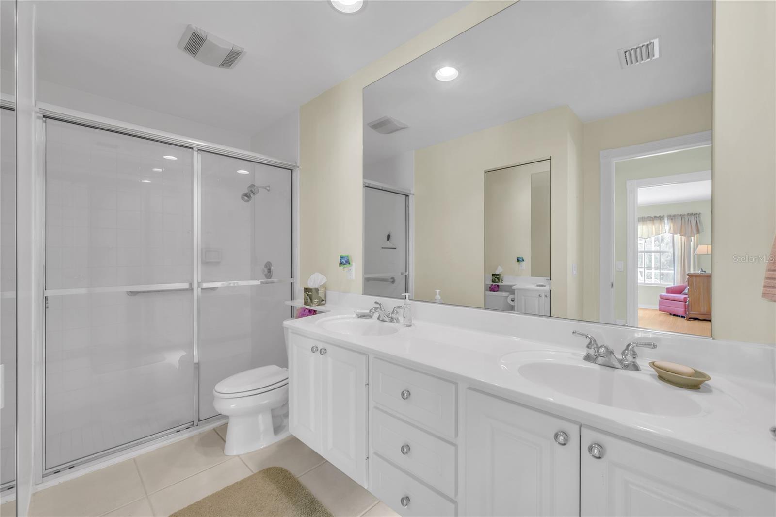 8012 CAMMINARE DR — photo 25