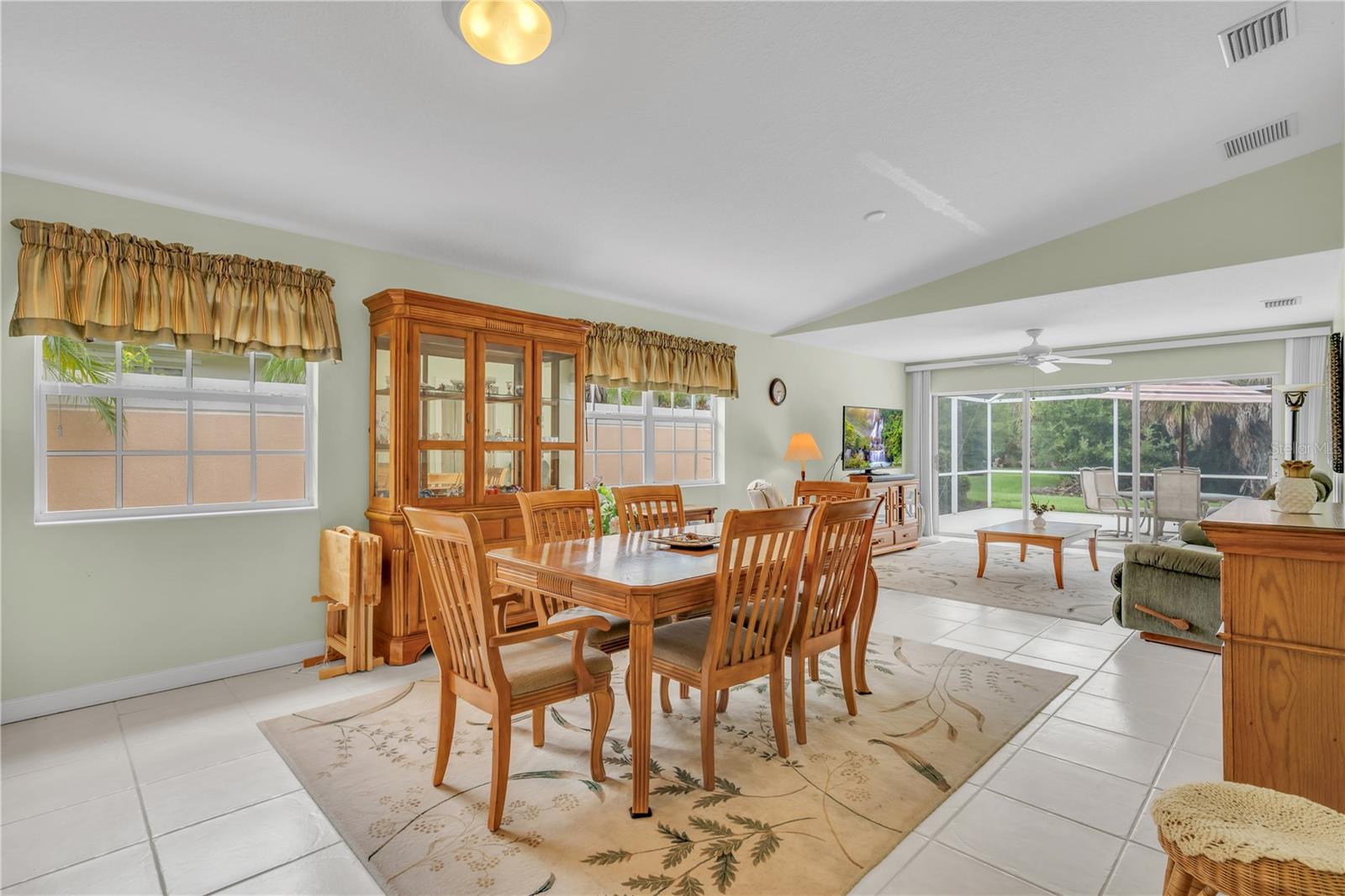 8012 CAMMINARE DR — photo 19