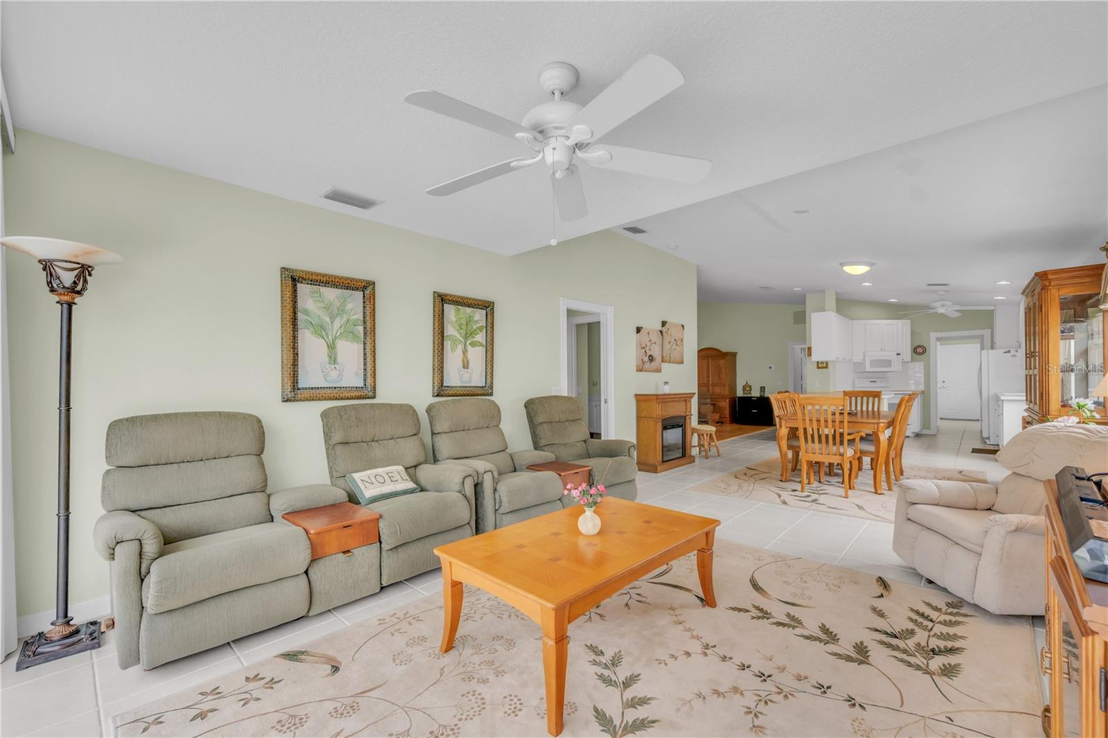 8012 CAMMINARE DR — photo 23