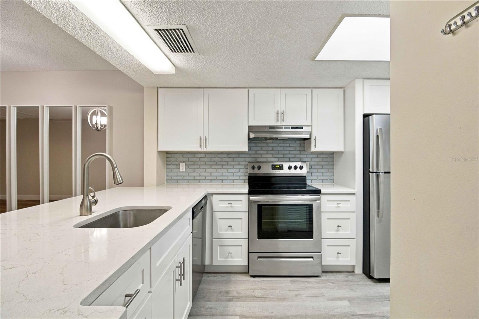 7500 40TH AVE W #105 — photo 8