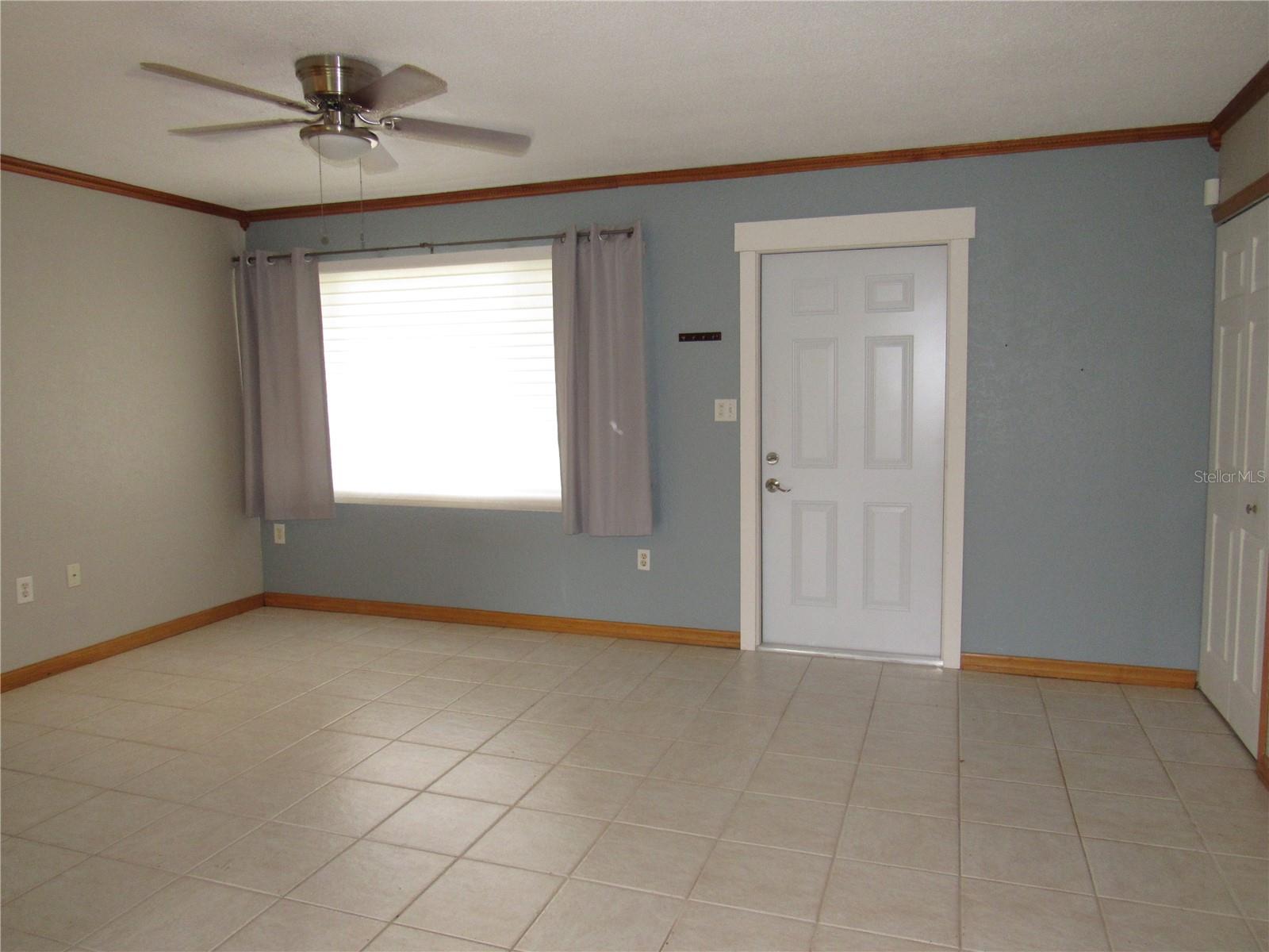 6273 SOONER ST — photo 5