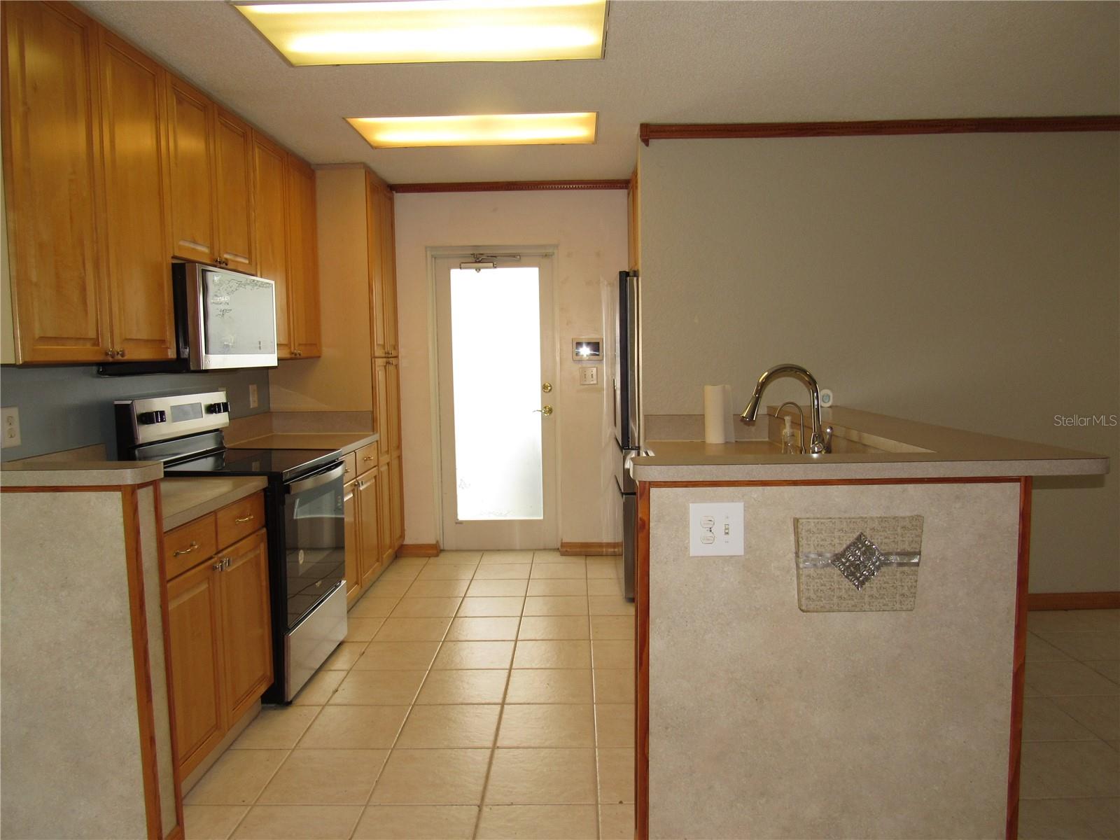 6273 SOONER ST — photo 12