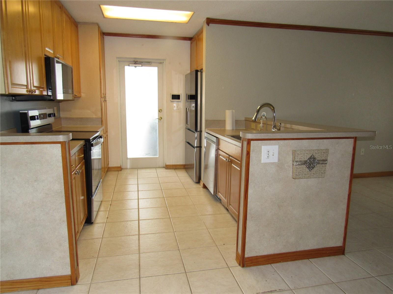 6273 SOONER ST — photo 11