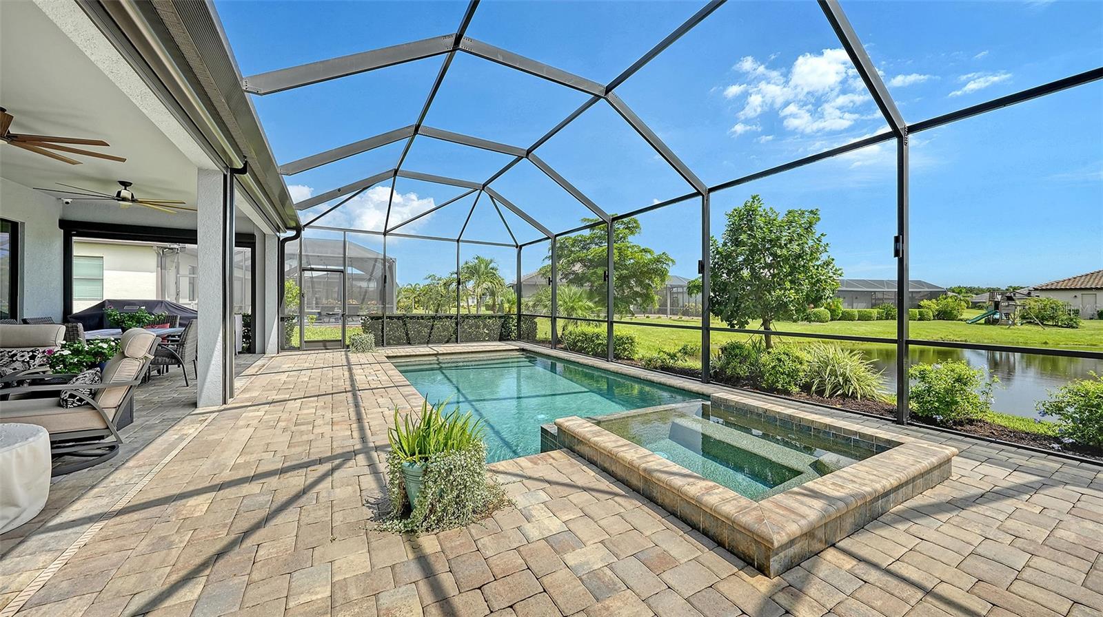 4915 SPARKLING SEA LN — photo 47