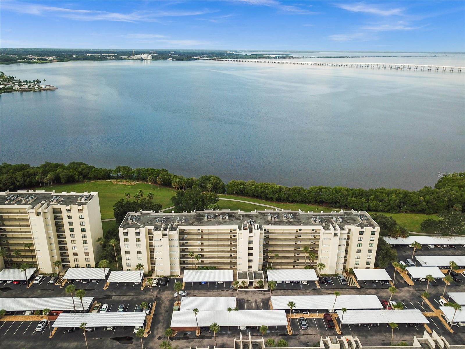 2617 COVE CAY DR #702 — photo 3