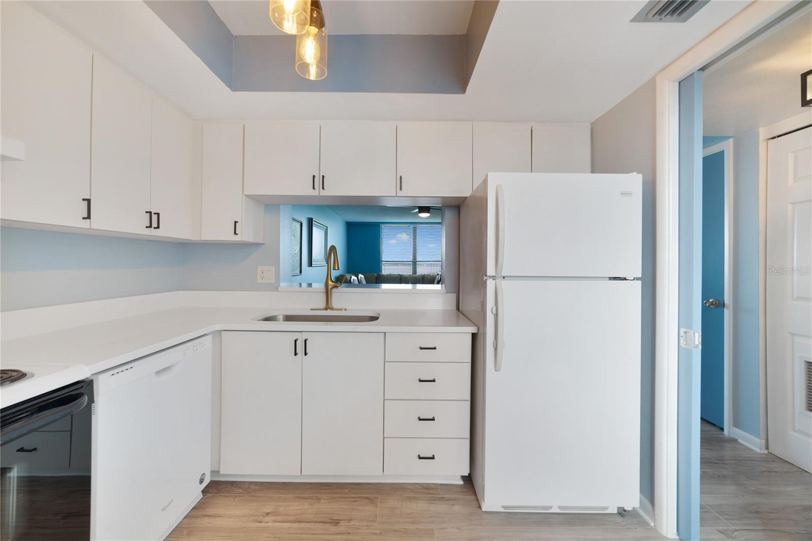 2617 COVE CAY DR #702 — photo 10