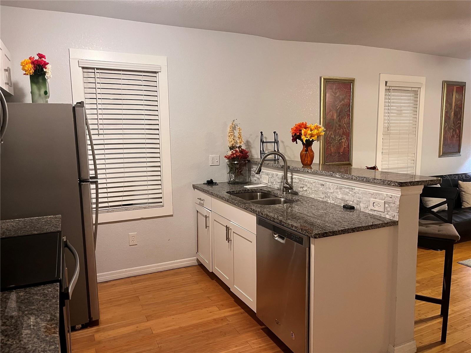 2320 E 12TH AVE — photo 13