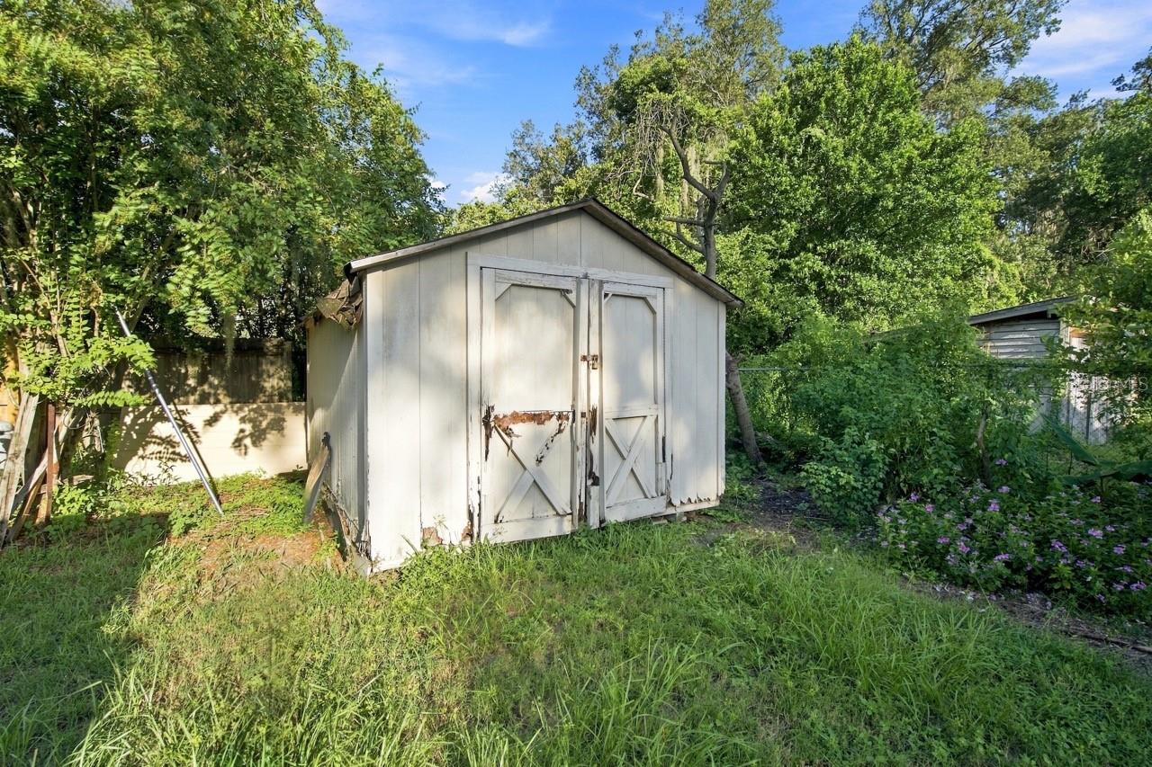 207 LIMONA RD — photo 48