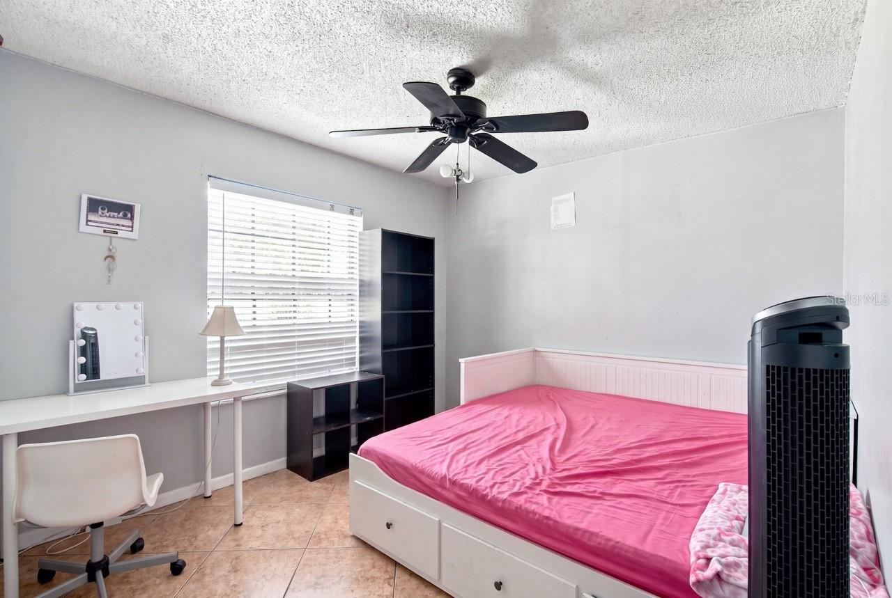 207 LIMONA RD — photo 32