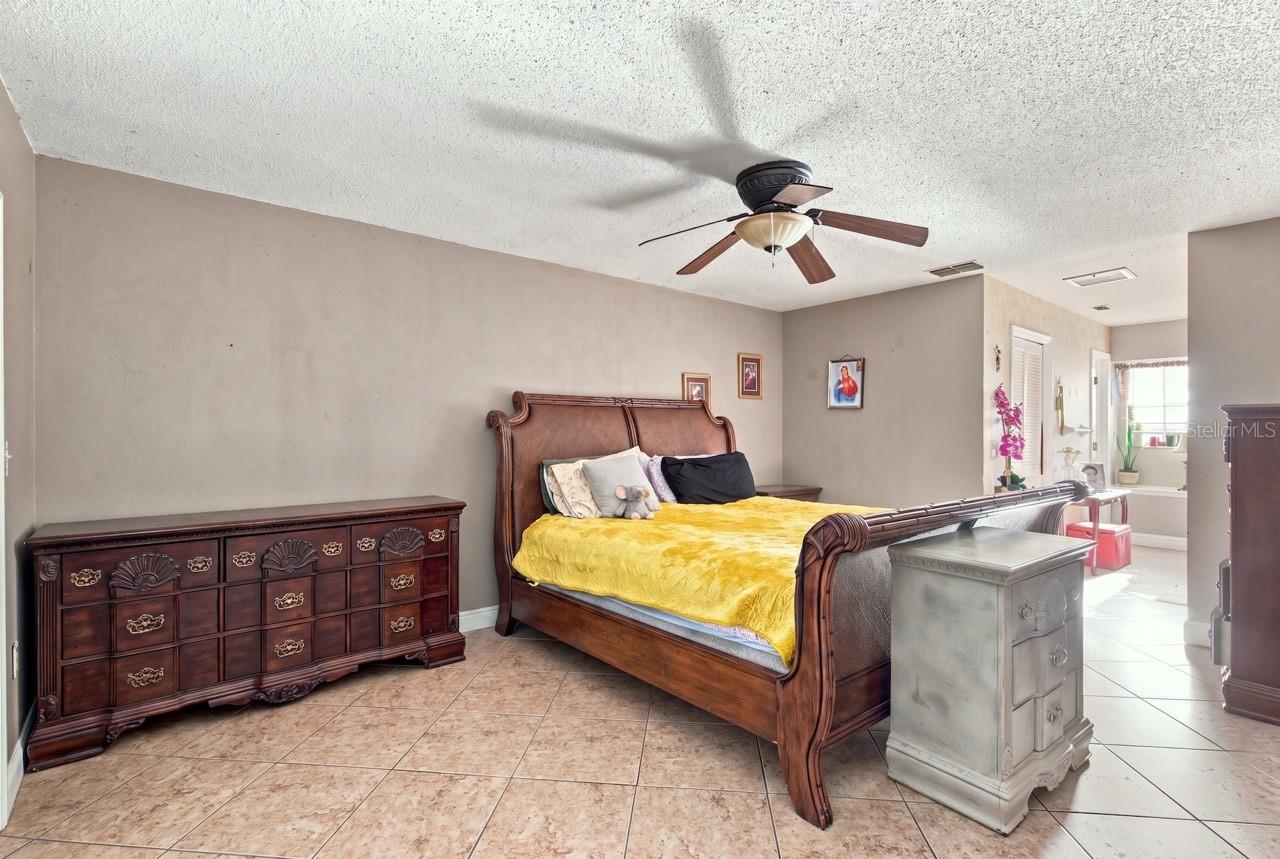207 LIMONA RD — photo 22