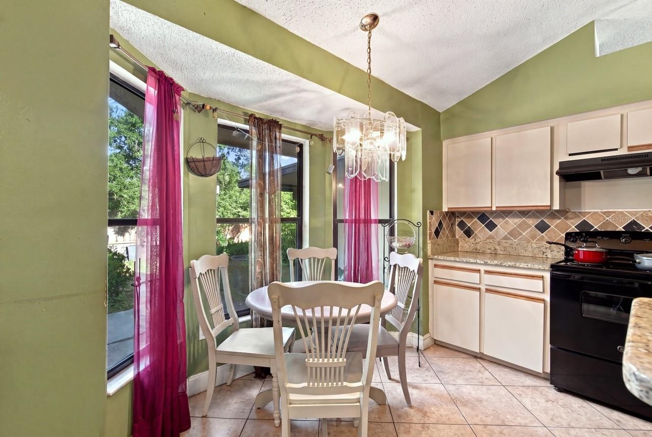 207 LIMONA RD — photo 18