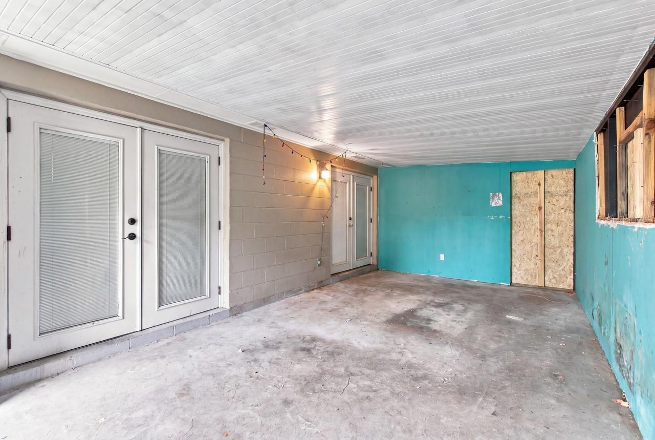 207 LIMONA RD — photo 37