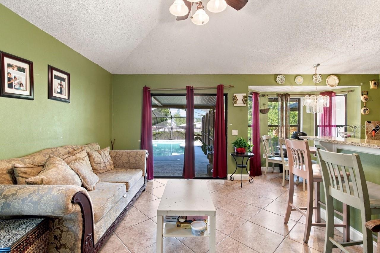 207 LIMONA RD — photo 14