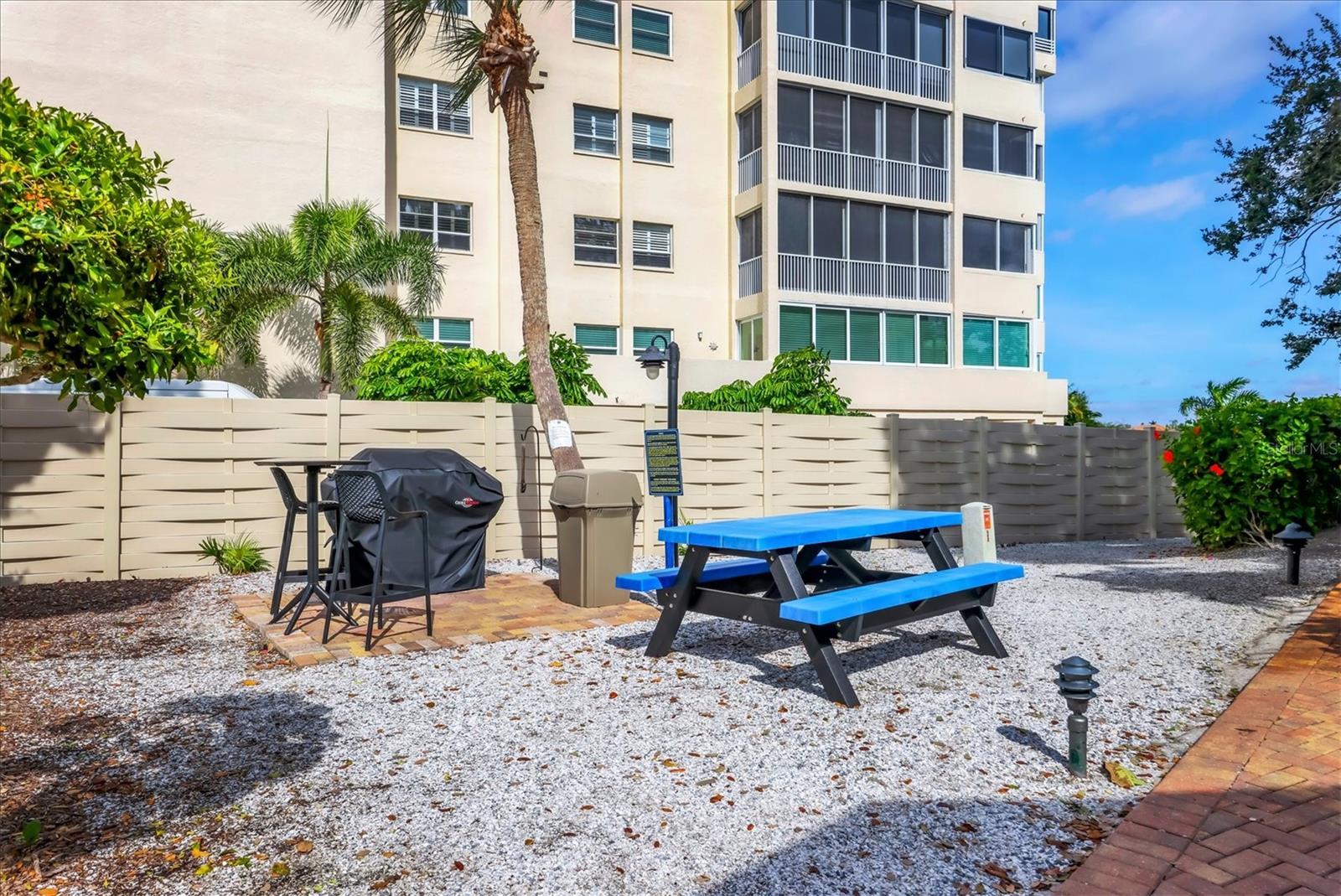 1900 COVE II PL #127 — photo 44